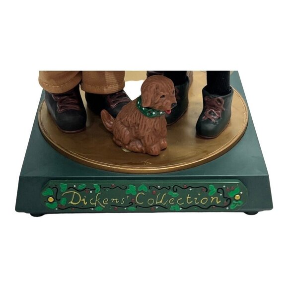 Holiday Creations Dickens Collection Musical Caroler Figure Illuminated Musical - Picture 13 of 16